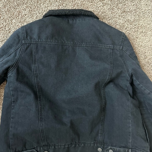 Brandy Melville Black Sherpa Lined Button Up Denim Jacket Sz S, Classic, Neutral - Picture 6 of 8
